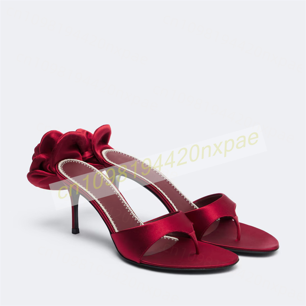 Women'S Formal Wear To A Wedding - Sandali da donna rosso in raso