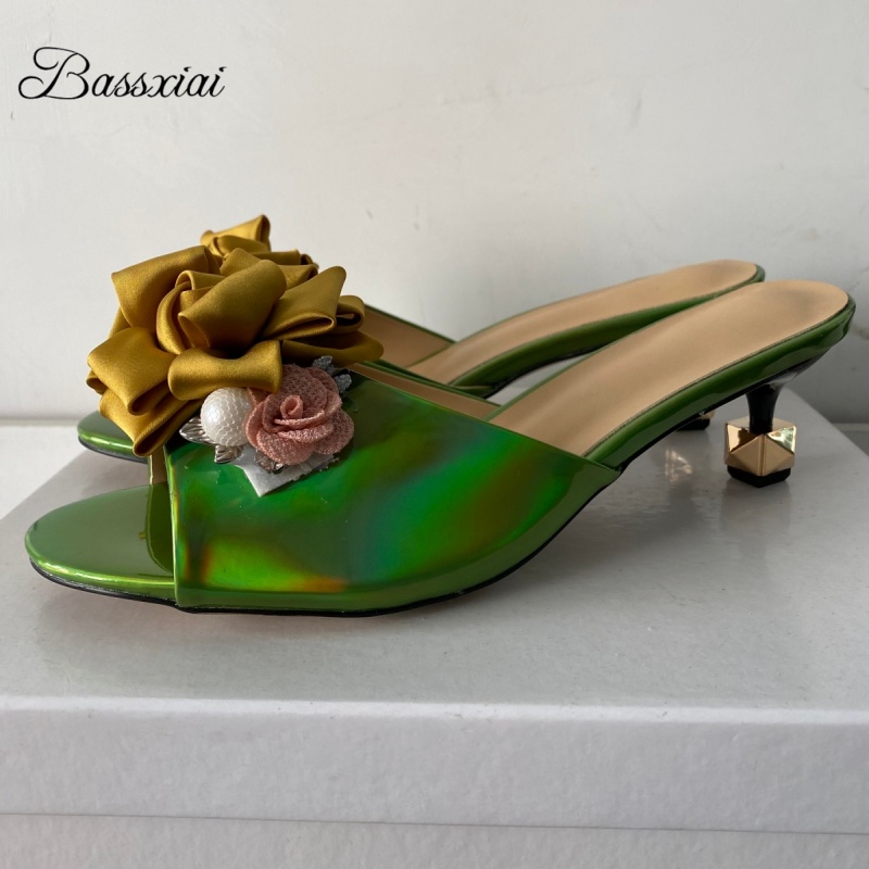 Sandali con fiori fatti a mano - Kitten Heel Women recensione e prezzo