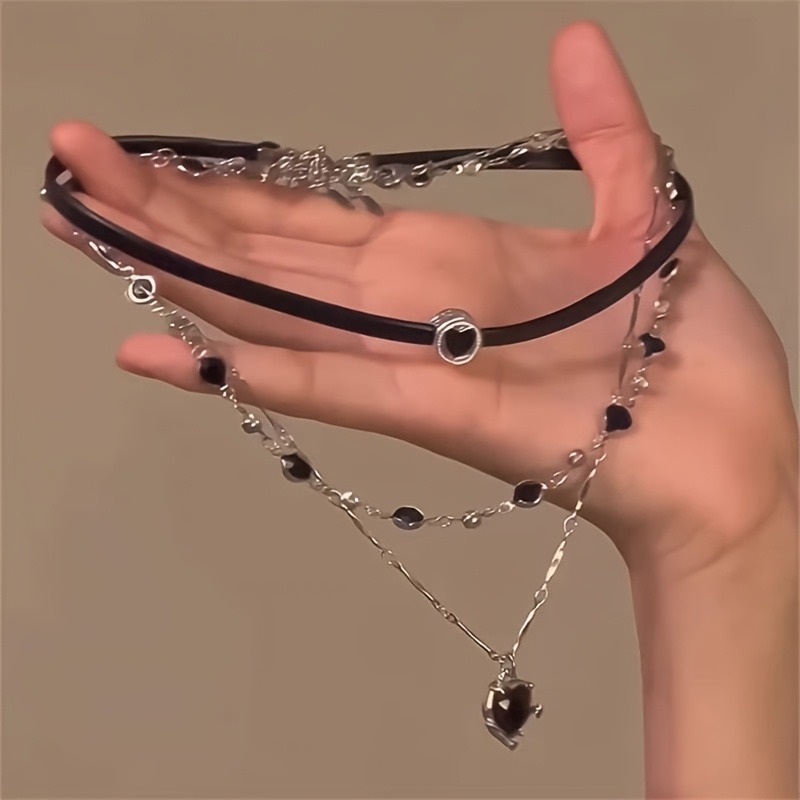 Collana Gotica a Strati a Form - Formal Wear Jewelry For Women recensione e prezzo