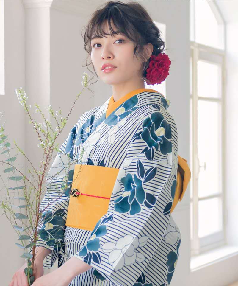 Kimono Tradizionale Giapponese - Women Formal Wear For Conference recensione e prezzo